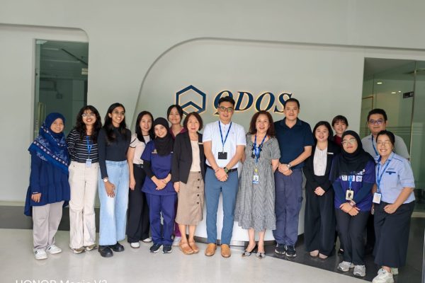Evercare Medical Care Centre healthcare team with Qdos Batu Kawan representatives after a corporate health screening and workplace wellness programme in Penang.